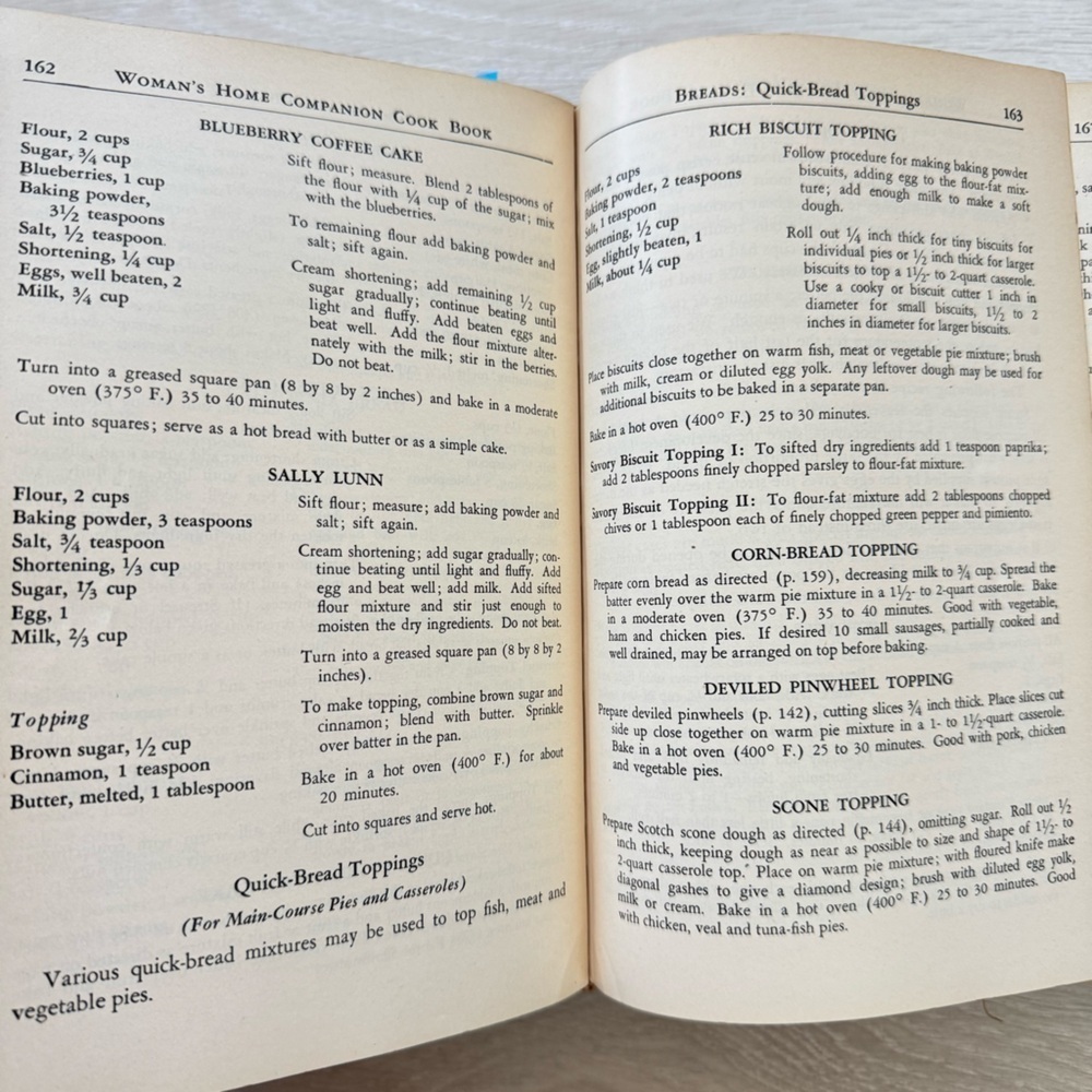 Vintage “Woman’s Home Companion Cookbook” 1946 - Over 900 Recipes Post WWII - Picture 5 of 14